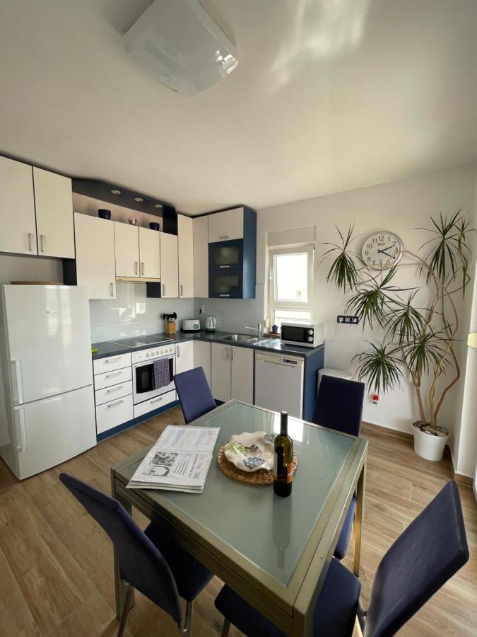 Apartment Trogir City Екстер'єр фото
