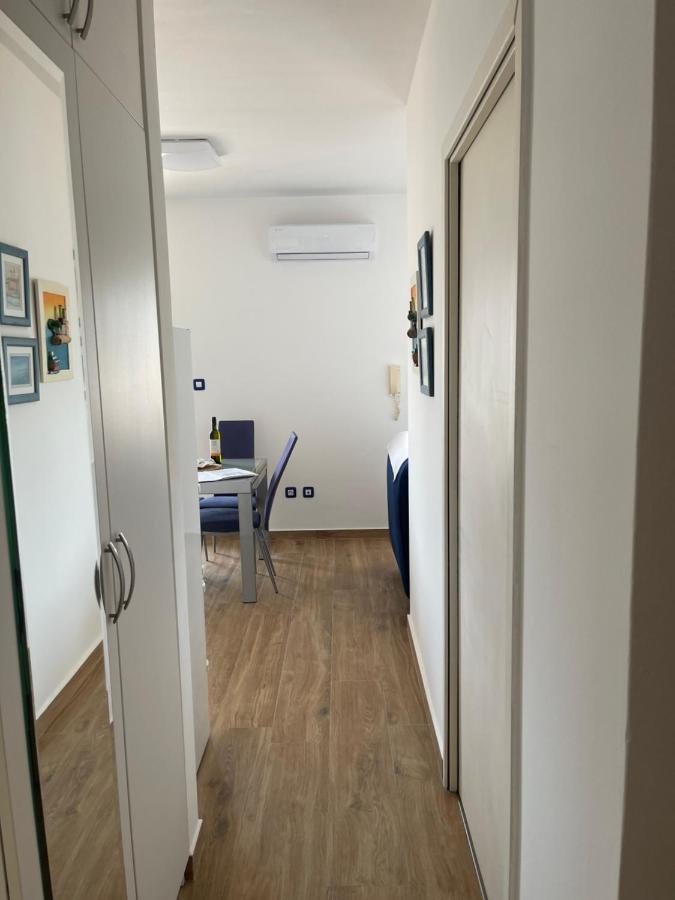 Apartment Trogir City Екстер'єр фото