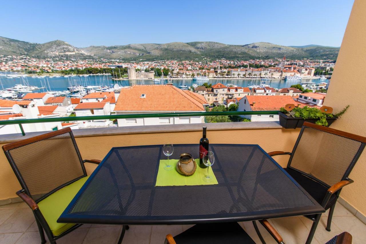 Apartment Trogir City Екстер'єр фото